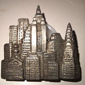 1980s New York City Skyline Pin/brooch